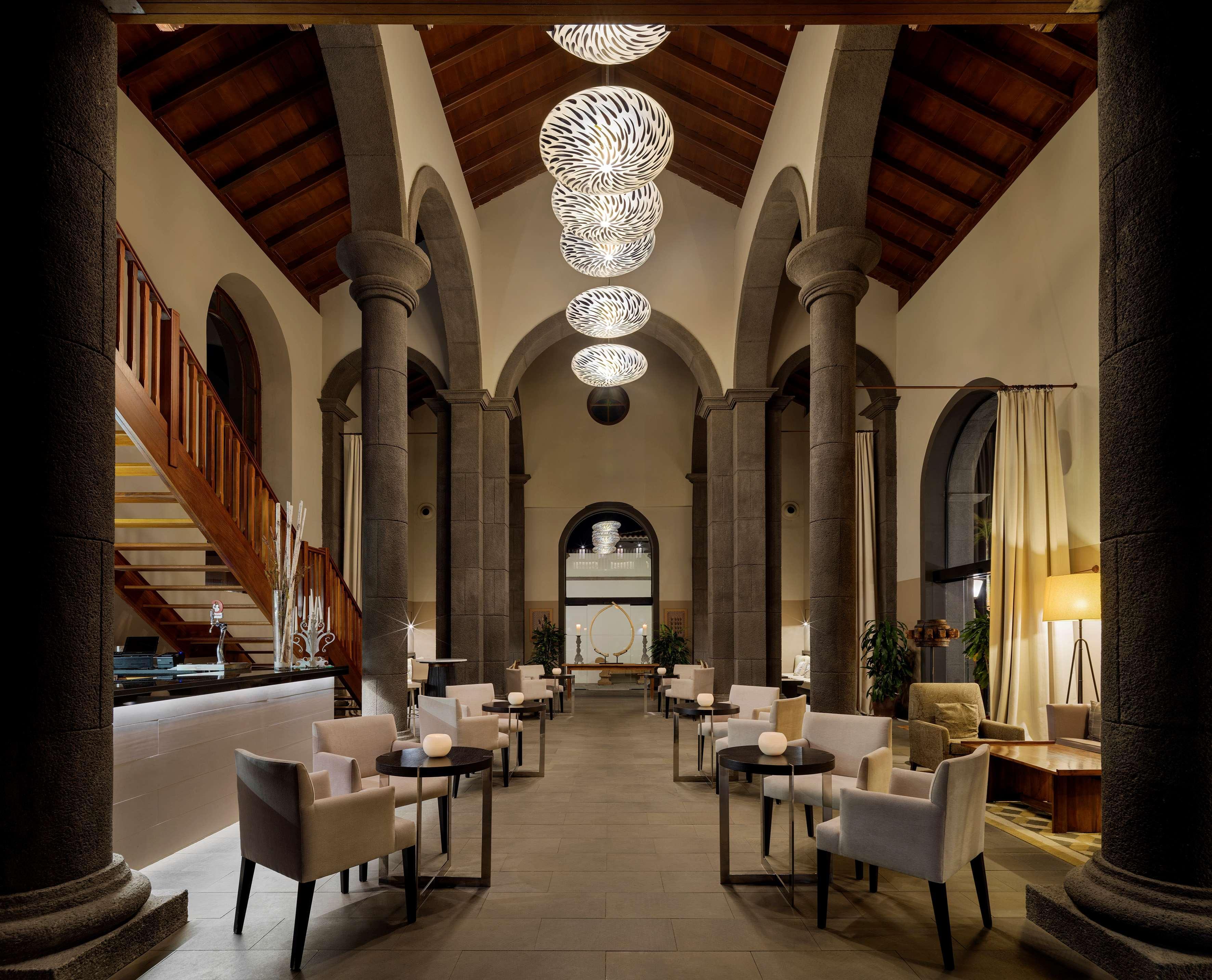 Hotel Hacienda Del Conde Melia Collection Golf & Spa - Adults Only Буенавіста-дель-Норте Екстер'єр фото The interior of the hotel