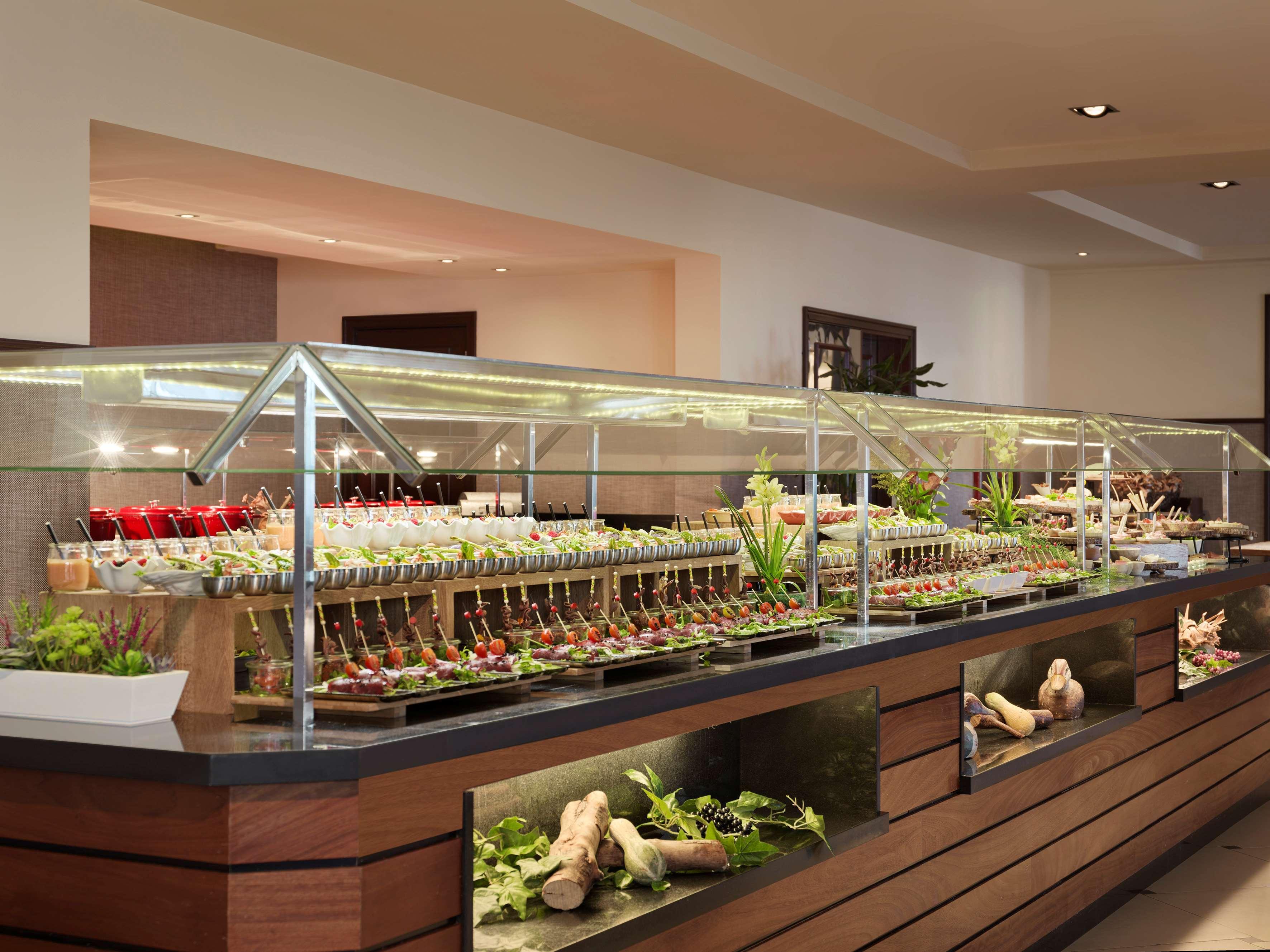 Hotel Hacienda Del Conde Melia Collection Golf & Spa - Adults Only Буенавіста-дель-Норте Екстер'єр фото A salad bar