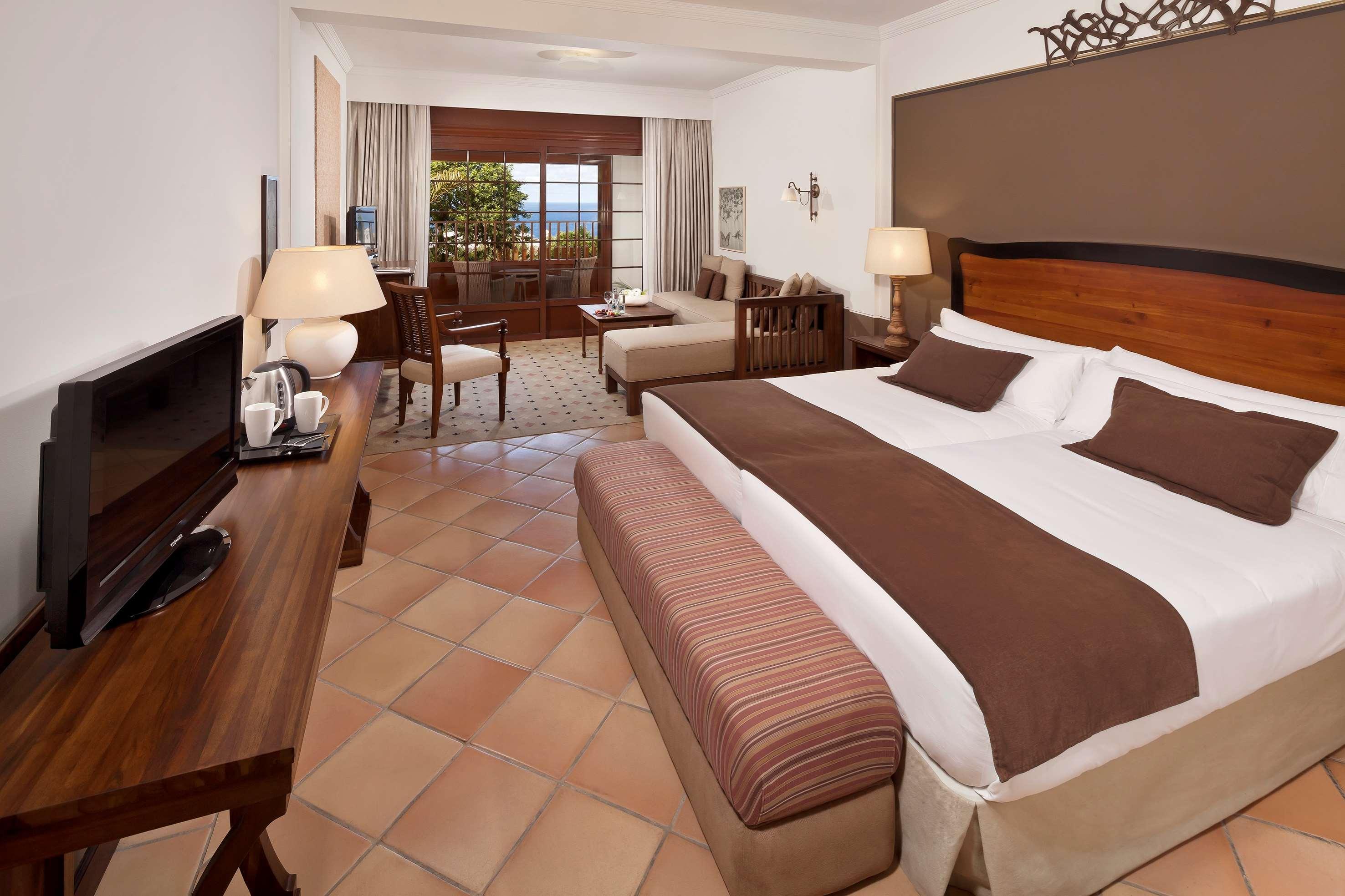 Hotel Hacienda Del Conde Melia Collection Golf & Spa - Adults Only Буенавіста-дель-Норте Екстер'єр фото A room at the hotel